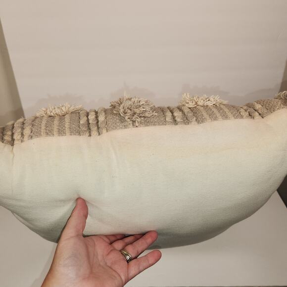 KIRKLANDS Throw Pillow 17" x 17" x 7" Gray Natural Textured Boho Bohemian Summer - Picture 8 of 12